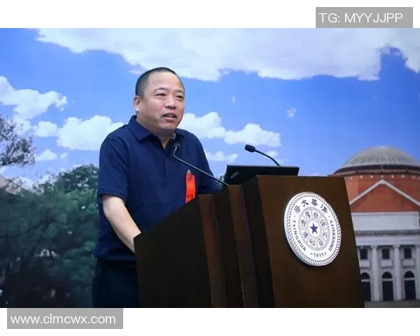 清华大学足球队明星球员的成长历程与辉煌成就揭秘 清华大学足球队明星球员的成长历程与辉煌成就揭秘